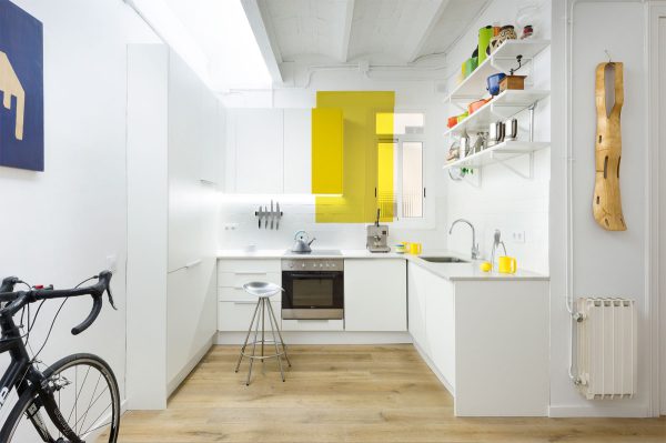 Phòng bếp nhỏ hiện đại: Dù không gian nhỏ hẹp nhưng phòng bếp nhà bạn vẫn có thể trở nên hiện đại và tiện nghi hơn với những thiết kế phù hợp. Khám phá ngay những gợi ý tuyệt vời cho phòng bếp nhỏ của bạn.