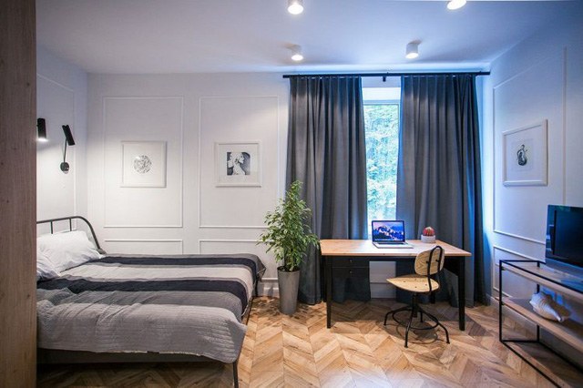 Căn hộ nhỏ được thiết kế dạng căn hộ Studio, mọi không gian chức năng đều được bố chí chung trong một phòng duy nhất với lối thiết kế mở rộng rãi