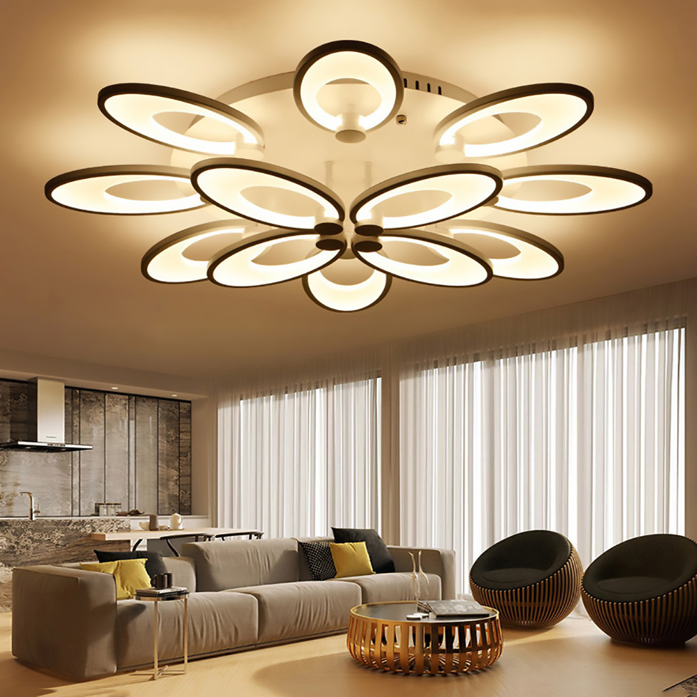 Cần lựa chọn kiểu dáng, công suất đèn phù hợp với chiều cao trần nhà