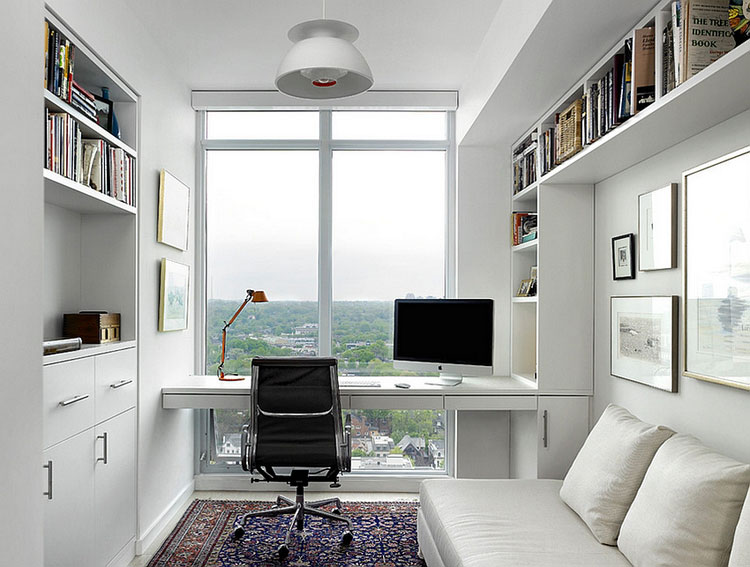 Tận dụng tối đa không gian gần cửa sổ để bàn làm việc sẽ giúp gia chủ cảm thấy thỏa mái hơn