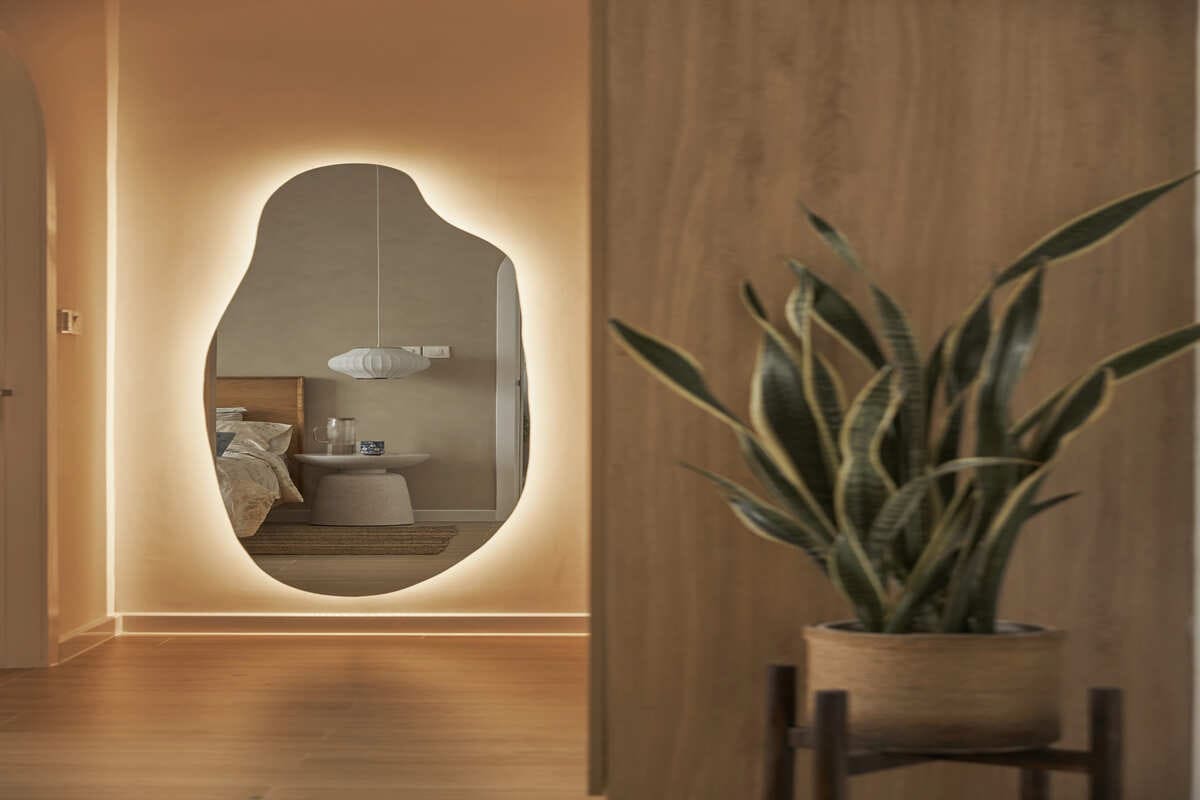 Nội thất tối giản lấy cảm hứng từ vẻ đẹp tinh tế và sự tương tác tinh tế với tự nhiên cho căn hộ studio Vinhomes Smart City