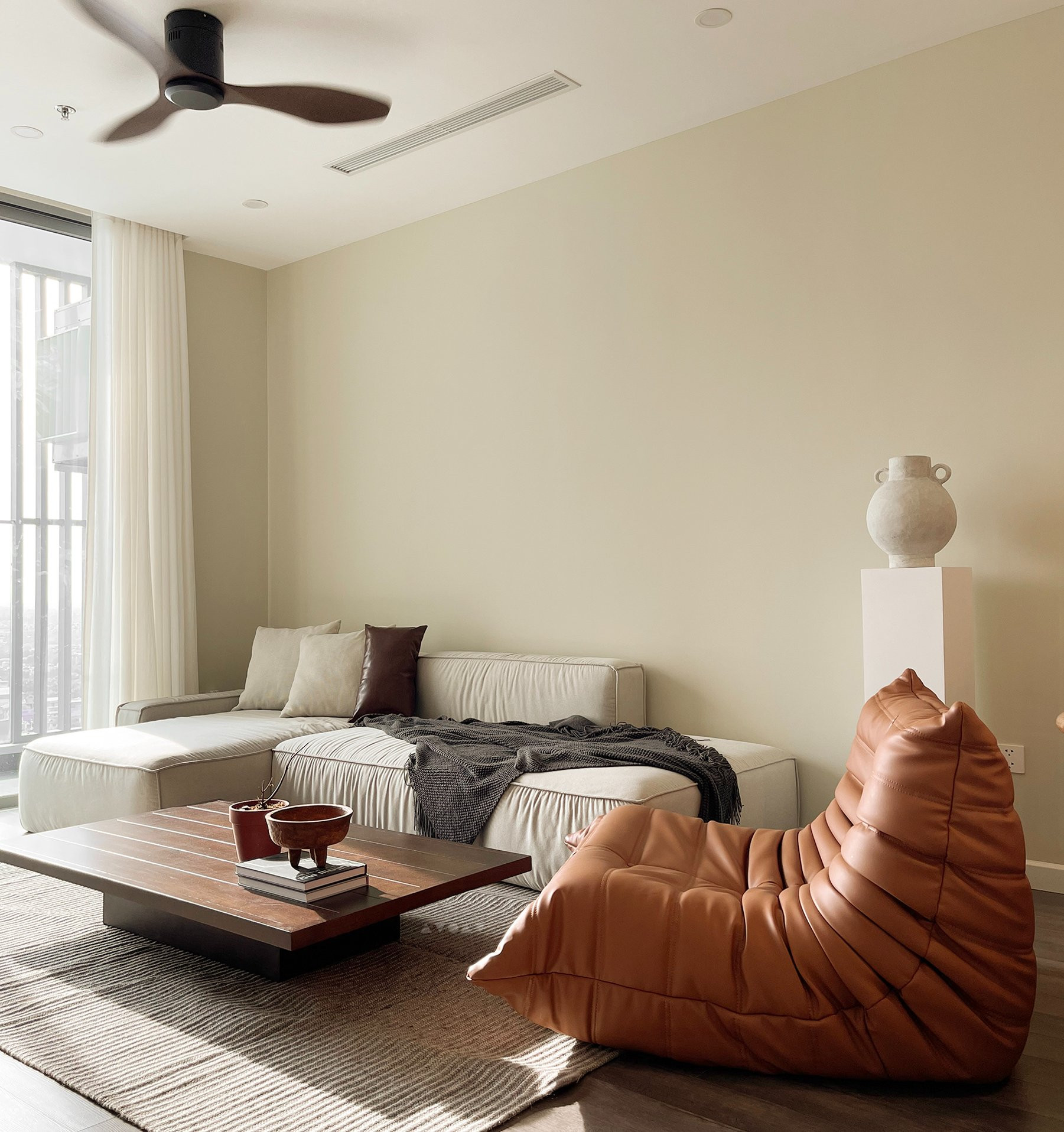 Thiết kế nội thất chung 46m2 đẹp đề cao lối sống tối giản