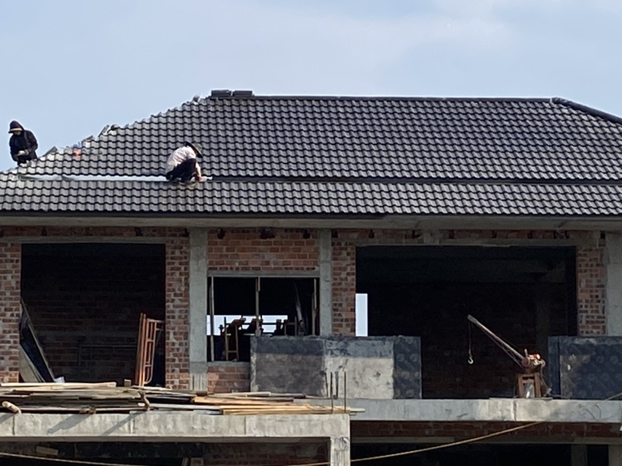 tính độ dốc mái ngói theo tiêu chuẩn