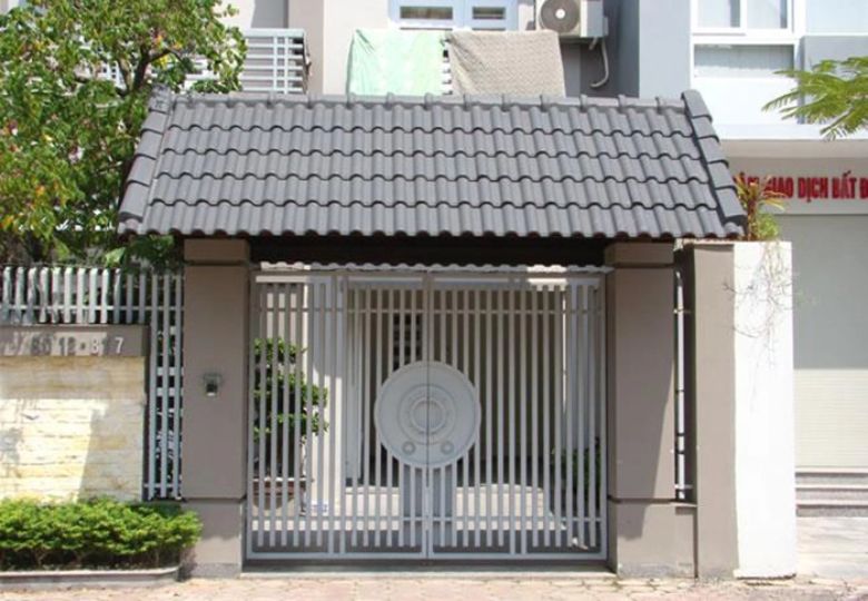 Mẫu cổng mái ngói xi măng