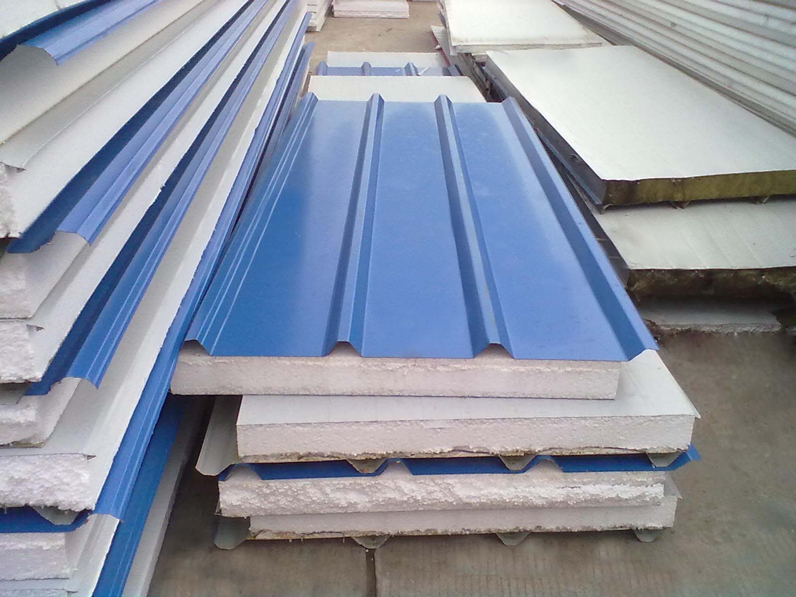 lợi ích của tấm cách nhiệt trần nhà