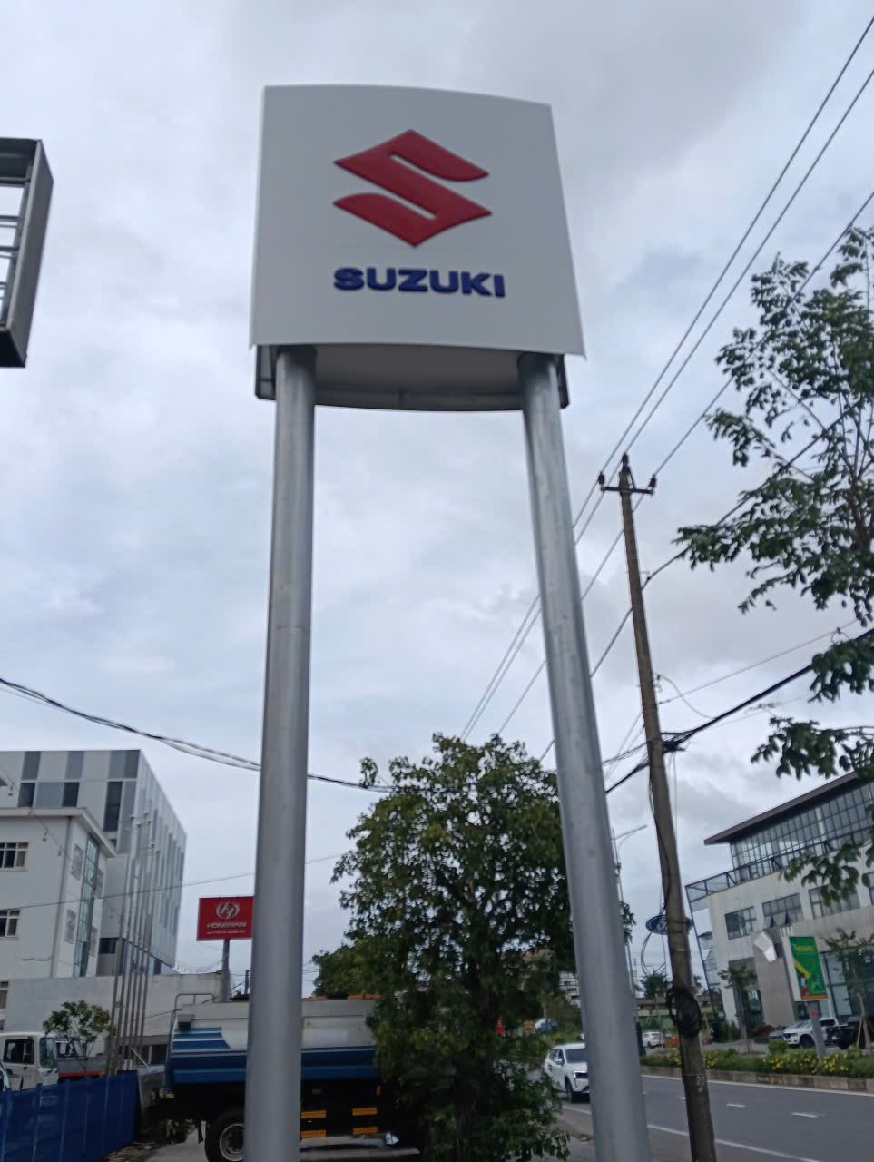 Thiết kế showroom ô tô Suzuki Đồng Hới